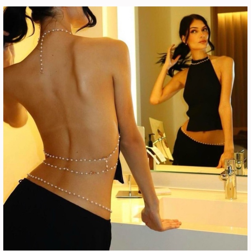 Chic Black Backless Sasha Therese New with tags top!